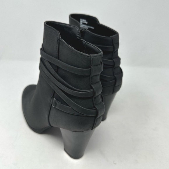NEW WHITE MOUNTAIN | Spade Ankle Booties 10W - Picture 3 of 6